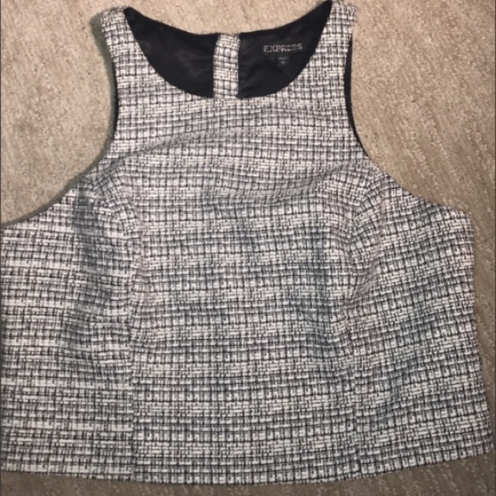 Black and white crop top